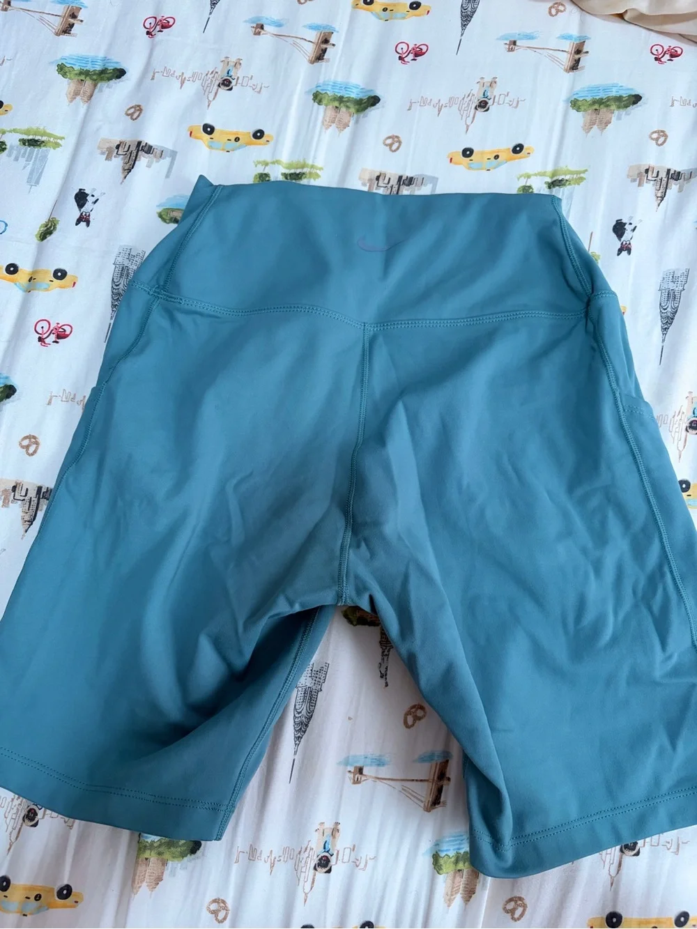 Nike Women's Teal Athletic Bike Shorts with Pockets– High-Waist Performance
